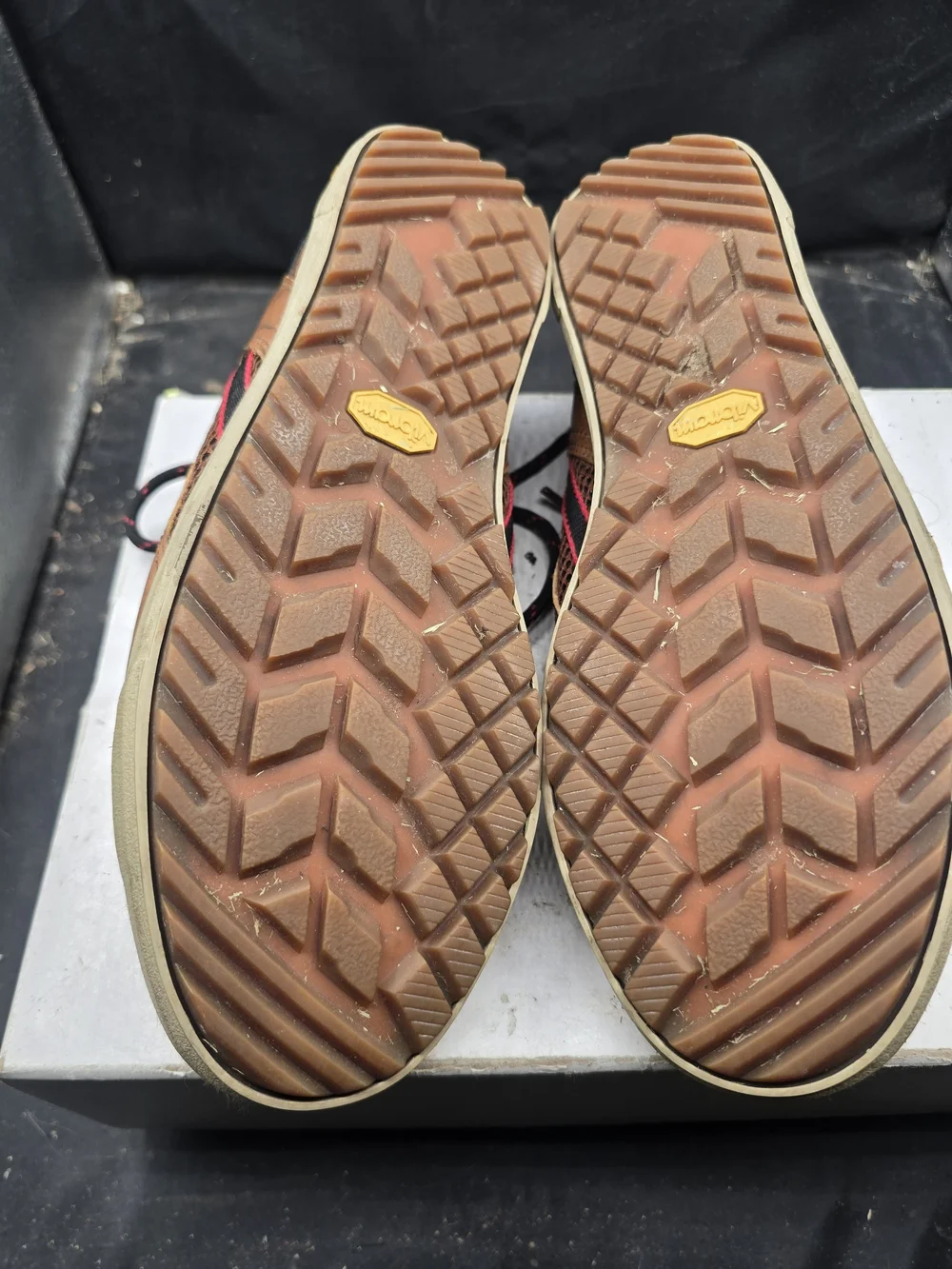 Hi-Tec‎ Brown Leather Lace-Up Derby with Black & Red Accents